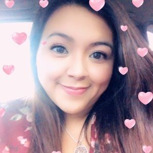 Meet your Posher, Xiomara